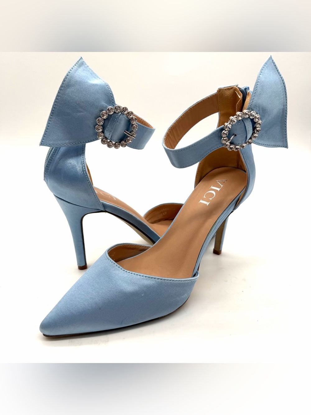 VICI Ambar Heels Powder Blue Women’s Size 7 Satin Pointed Toe Rhinestone Prom